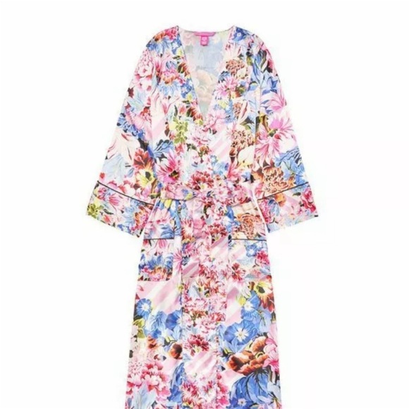 XS/S Vs Victoria’s Secret MARY KATRANTZOU Satin Pink Floral Robe kimono - Picture 5 of 10